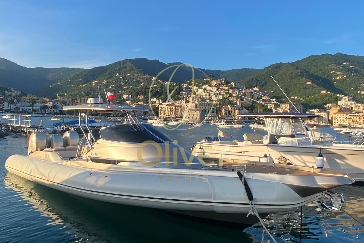 Nuova Jolly Marine Prince 38 Sport Cabin - Interior View Nuova Jolly Marine Prince 38 Sport Cabin - Interior View