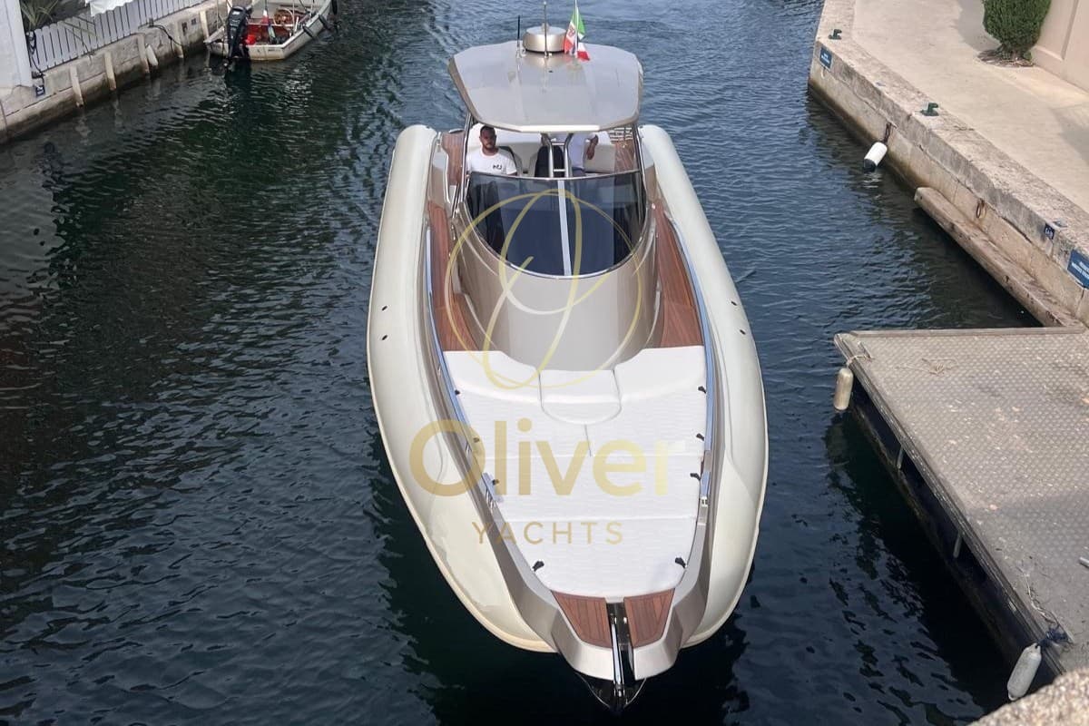 Nuova Jolly Marine Prince 38 Sport Cabin - Detail View 1 Nuova Jolly Marine Prince 38 Sport Cabin - Detail View 1