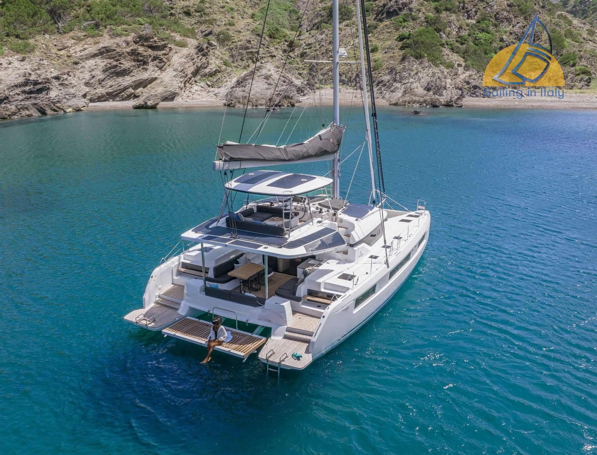 Lagoon Lagoon 50 - Main View Lagoon Lagoon 50 - Main View