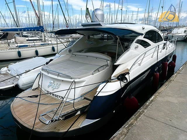 Blu Martin Sun Top 13.90 - Interior View Blu Martin Sun Top 13.90 - Interior View