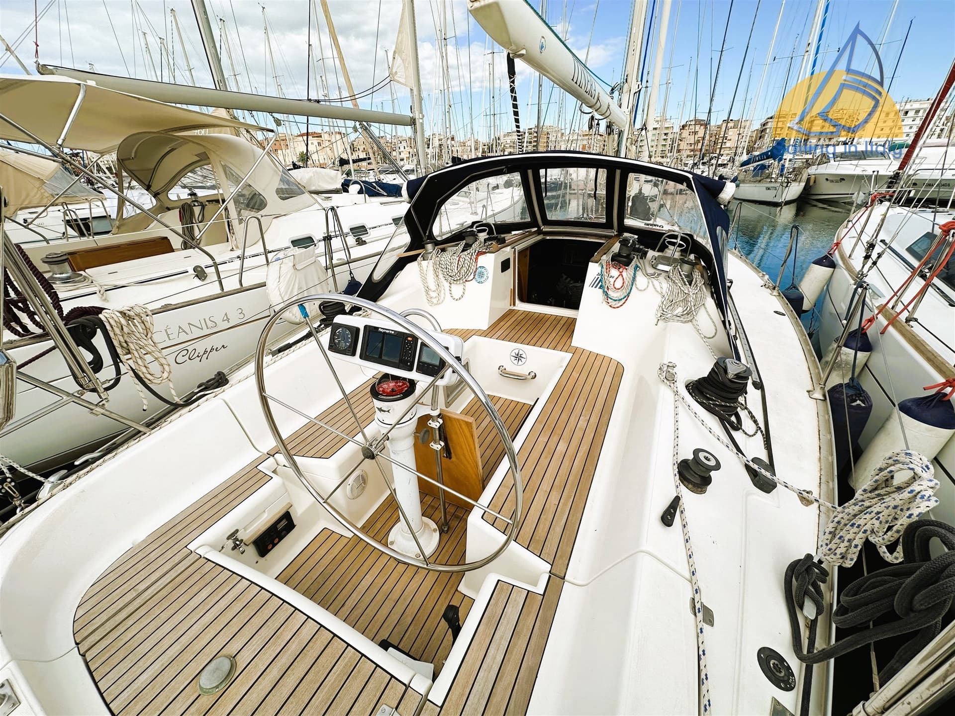 Jeanneau Sun Legend 41 - Deck View Jeanneau Sun Legend 41 - Deck View