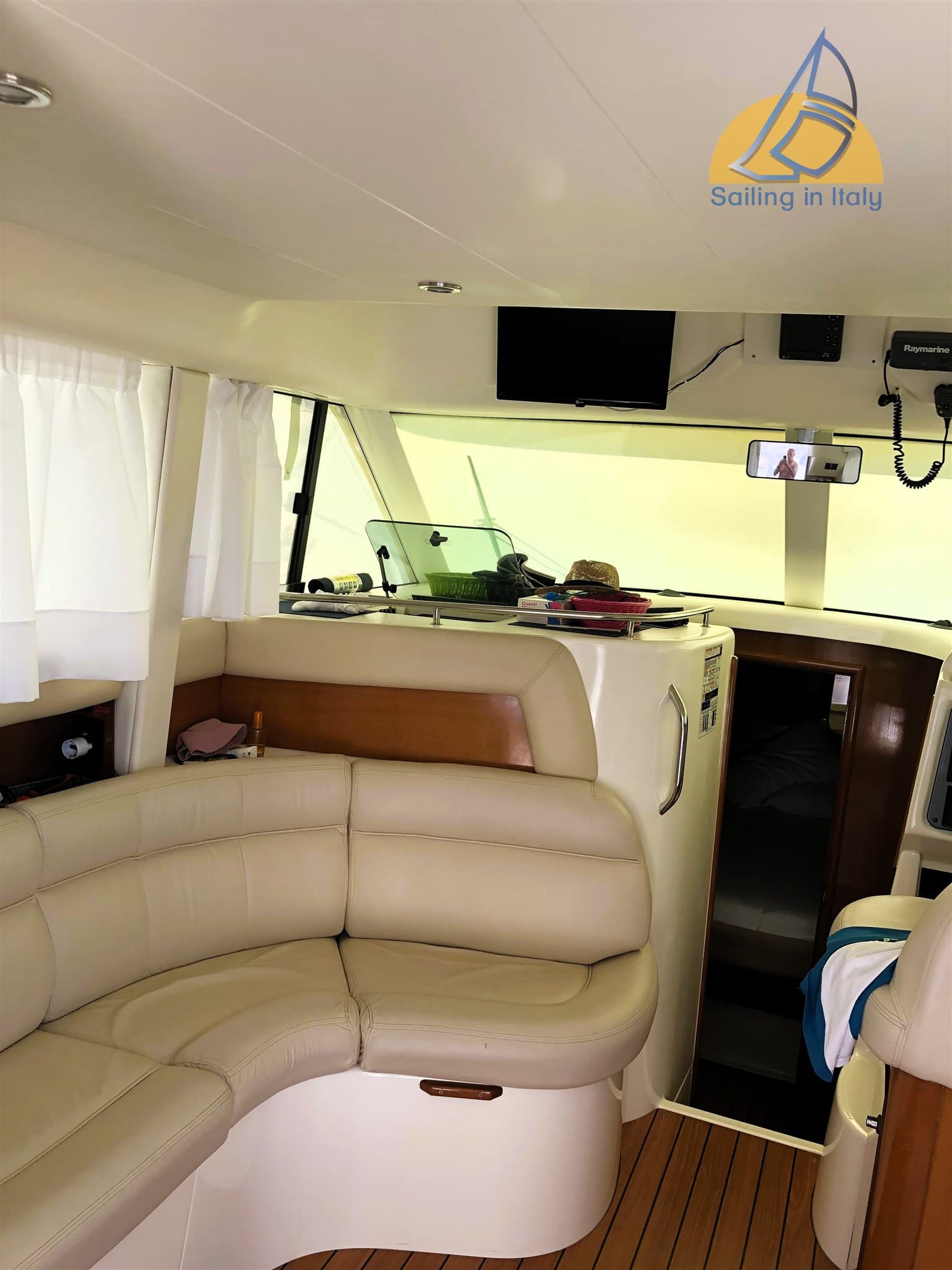 Jeanneau Prestige 32 Fly usato - foto hero 14