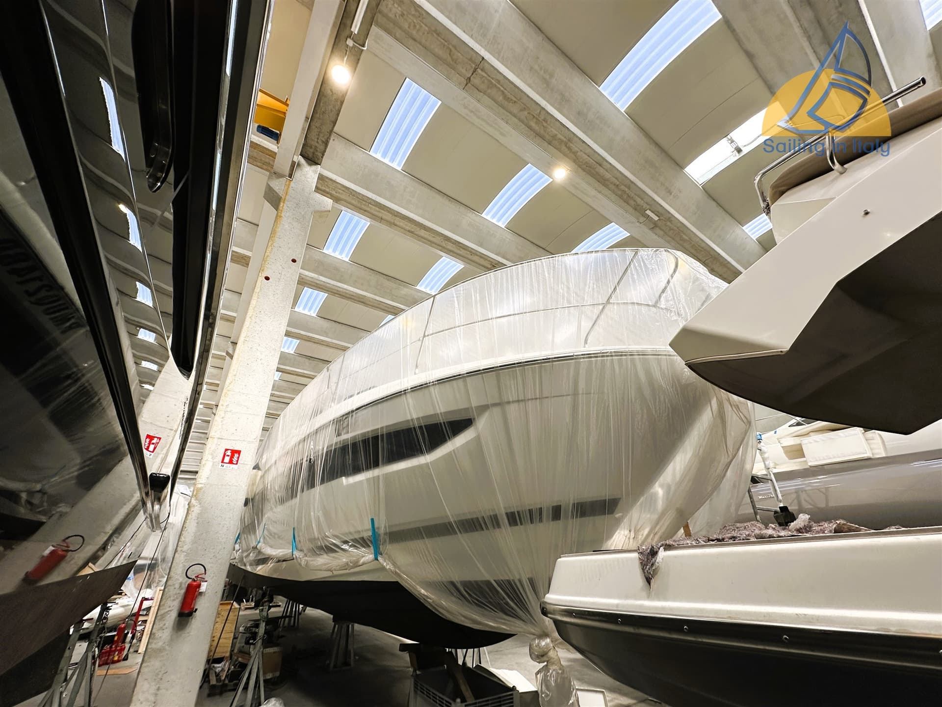 Jeanneau Leader 46 - Deck View Jeanneau Leader 46 - Deck View