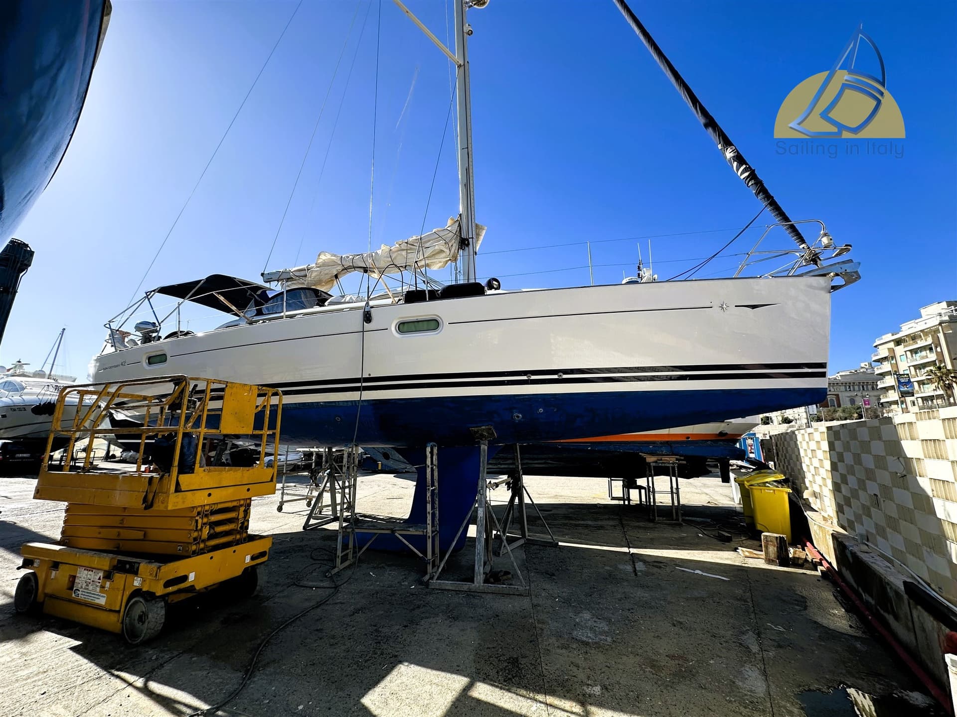 Jeanneau SUN ODYSSEY 42i d'occasion - image hero 24