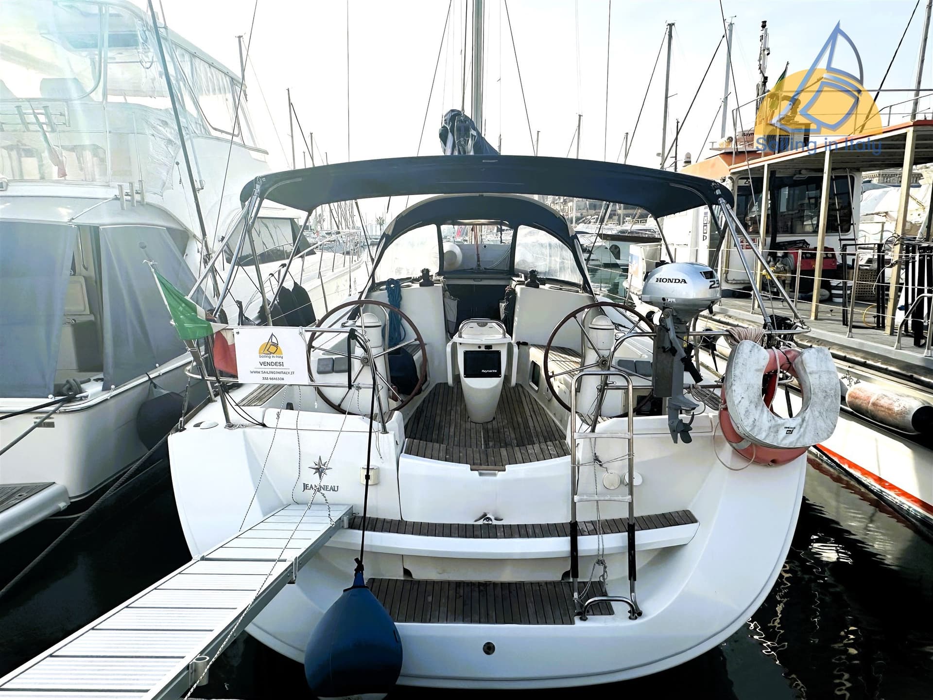 Jeanneau SUN ODYSSEY 42i d'occasion - image hero 3