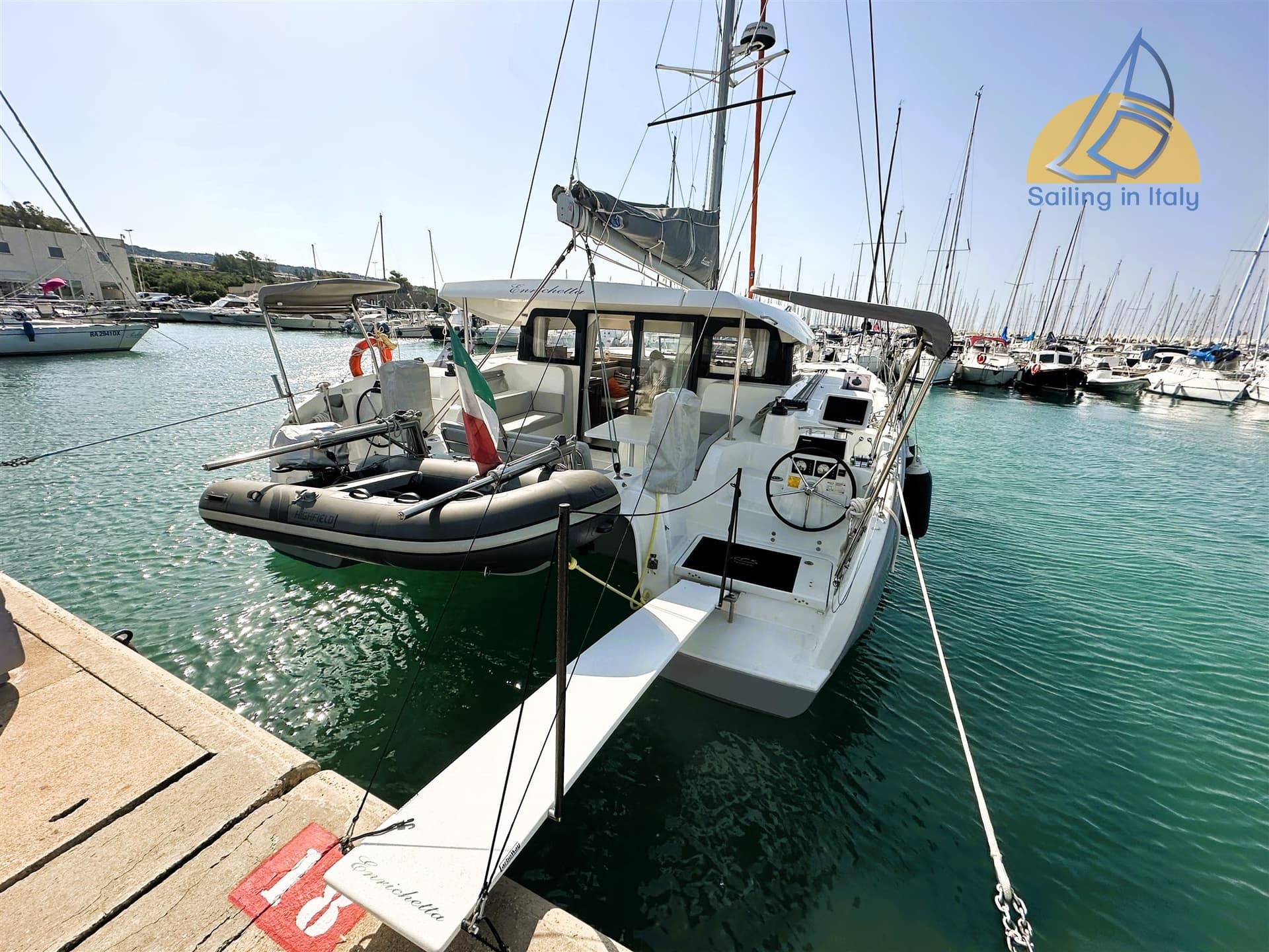 Excess Excess 11 - Interior View Excess Excess 11 - Interior View