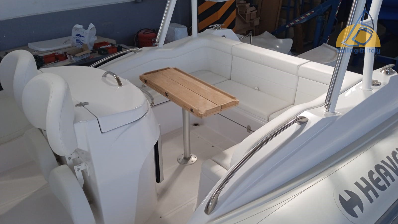 Heaven 30 - Interior View Heaven 30 - Interior View