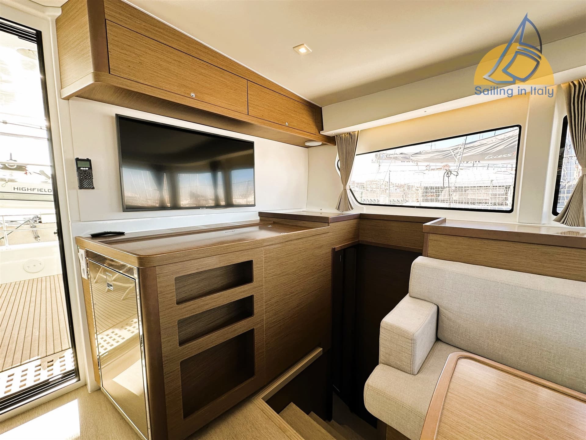 Lagoon 42 d'occasion - image hero 18