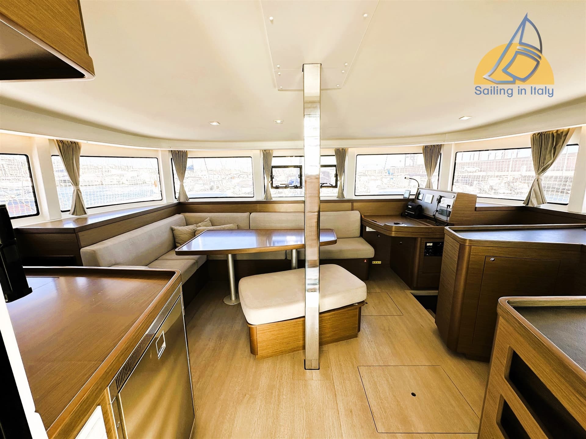 Lagoon 42 d'occasion - image hero 14