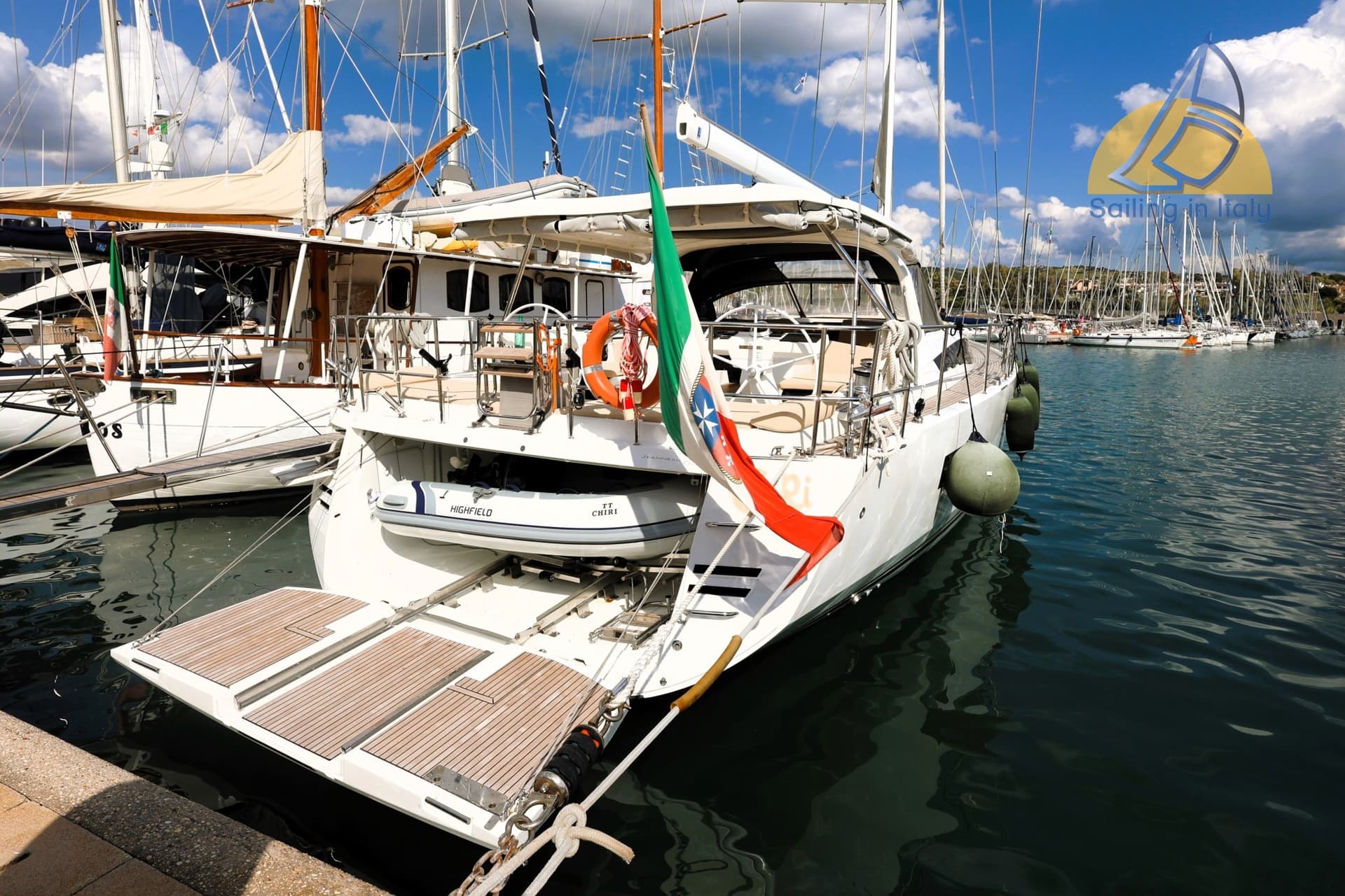 Jeanneau 64 d'occasion - image hero 5