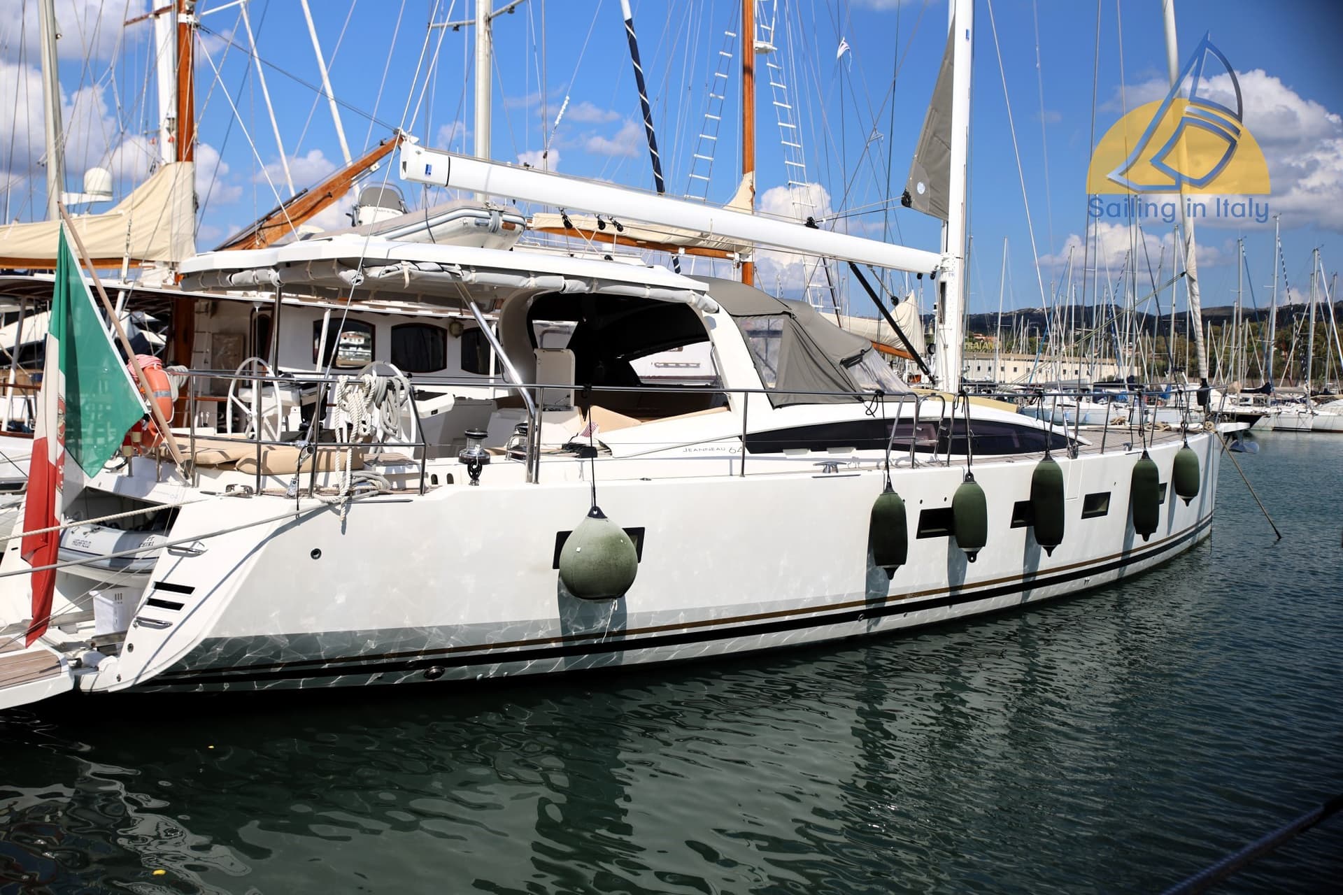 Jeanneau 64 - Deck View Jeanneau 64 - Deck View