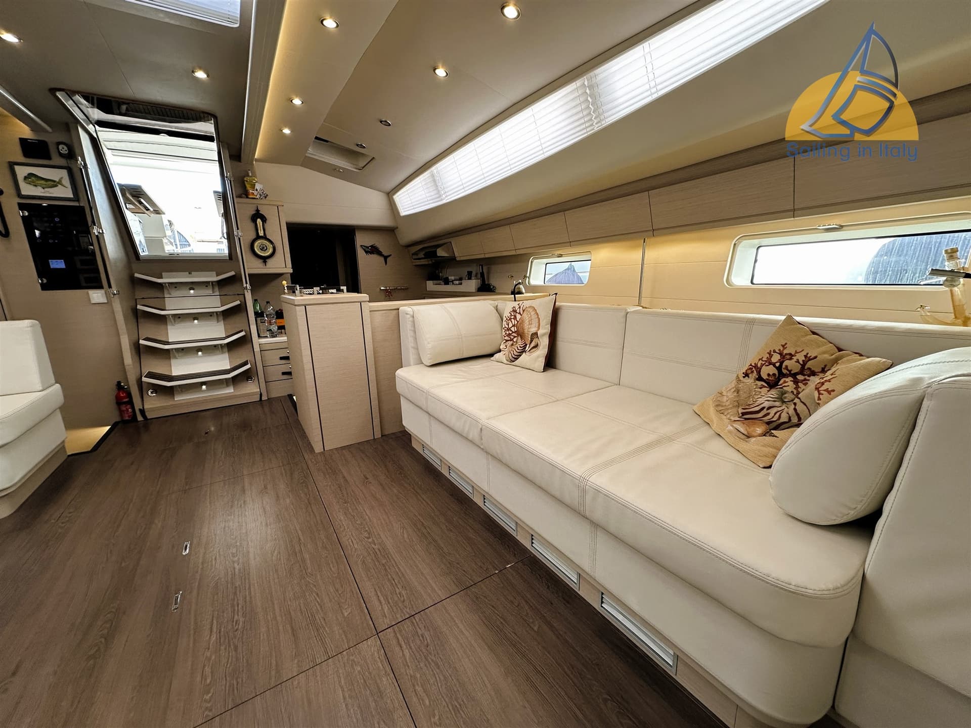 Jeanneau 64 d'occasion - image hero 15