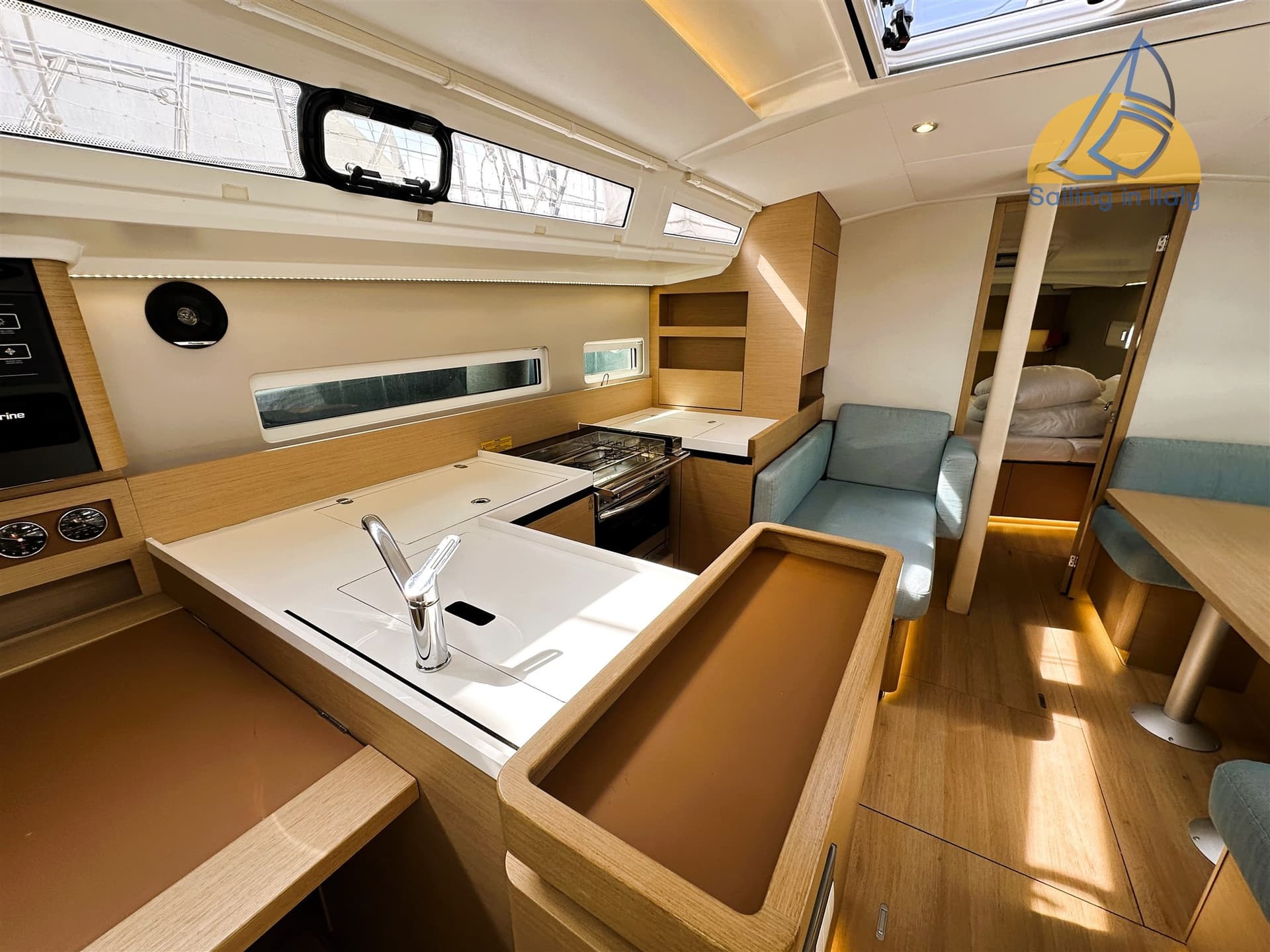 Jeanneau Sun Odyssey 410 usato - foto hero 14