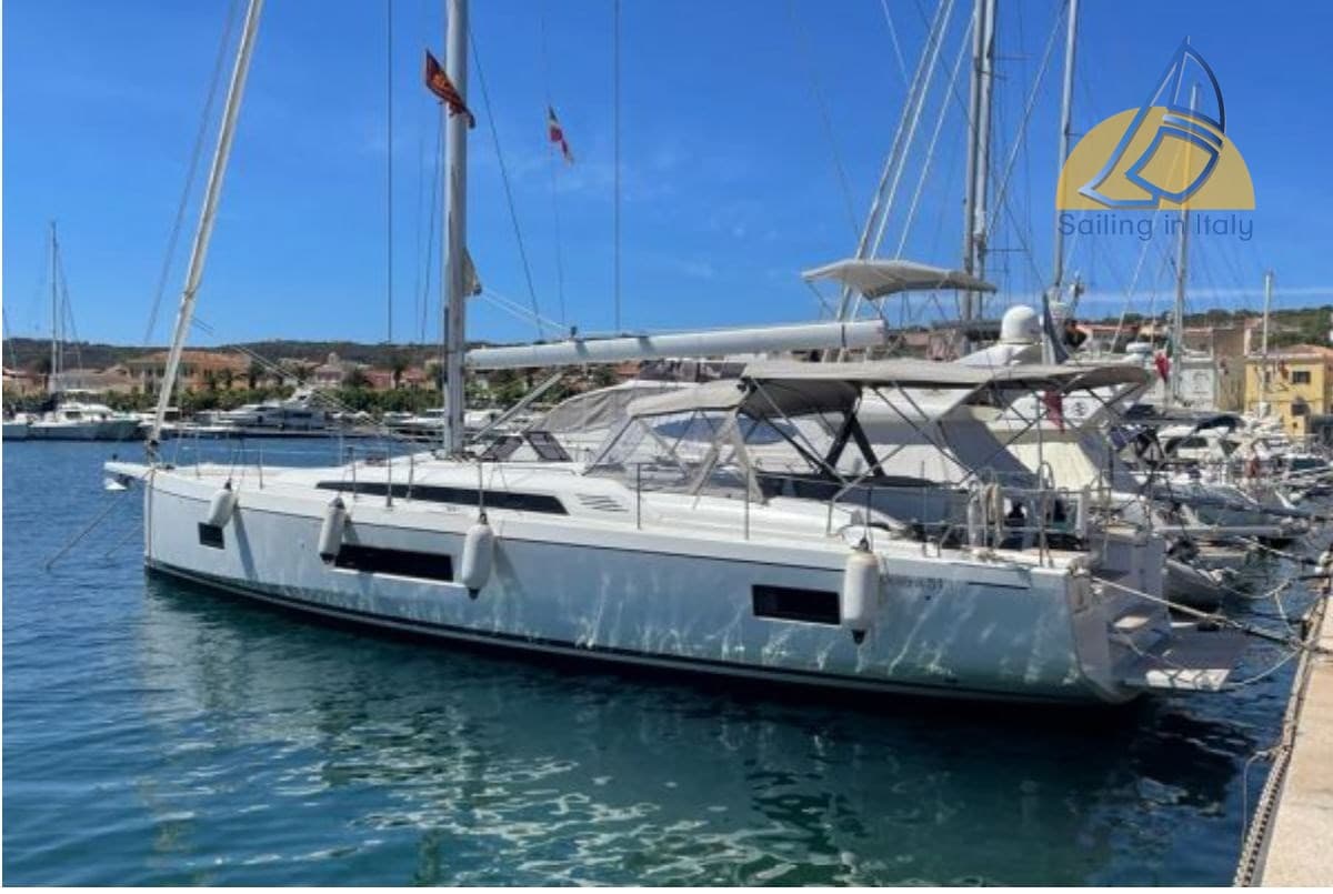 Beneteau Oceanis 51.1 - Detail View 1 Beneteau Oceanis 51.1 - Detail View 1