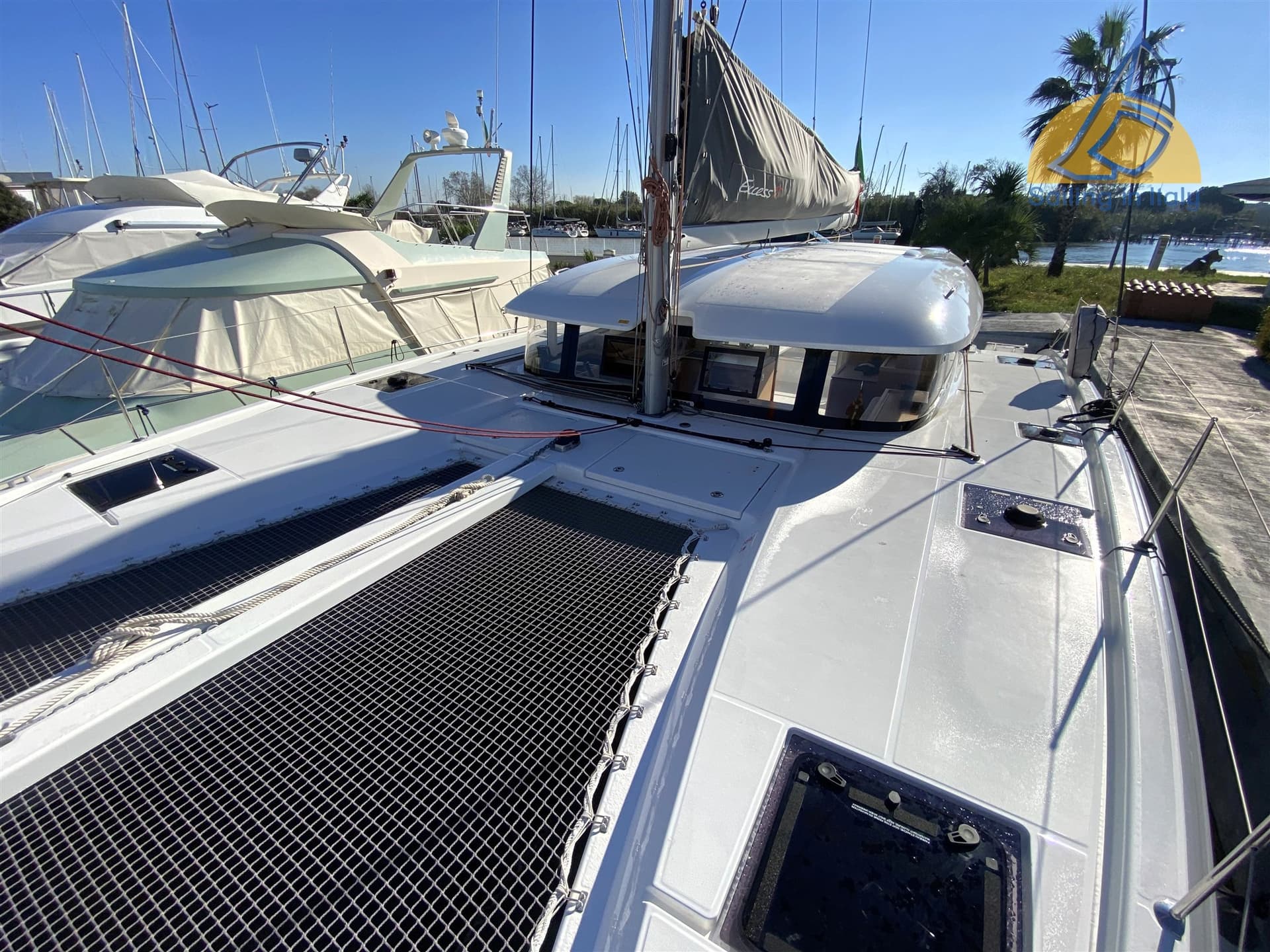 Excess Excess 11 - Interior View Excess Excess 11 - Interior View