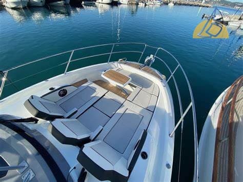 Jeanneau Cap Camarat 12.5 Wa - Deck View Jeanneau Cap Camarat 12.5 Wa - Deck View