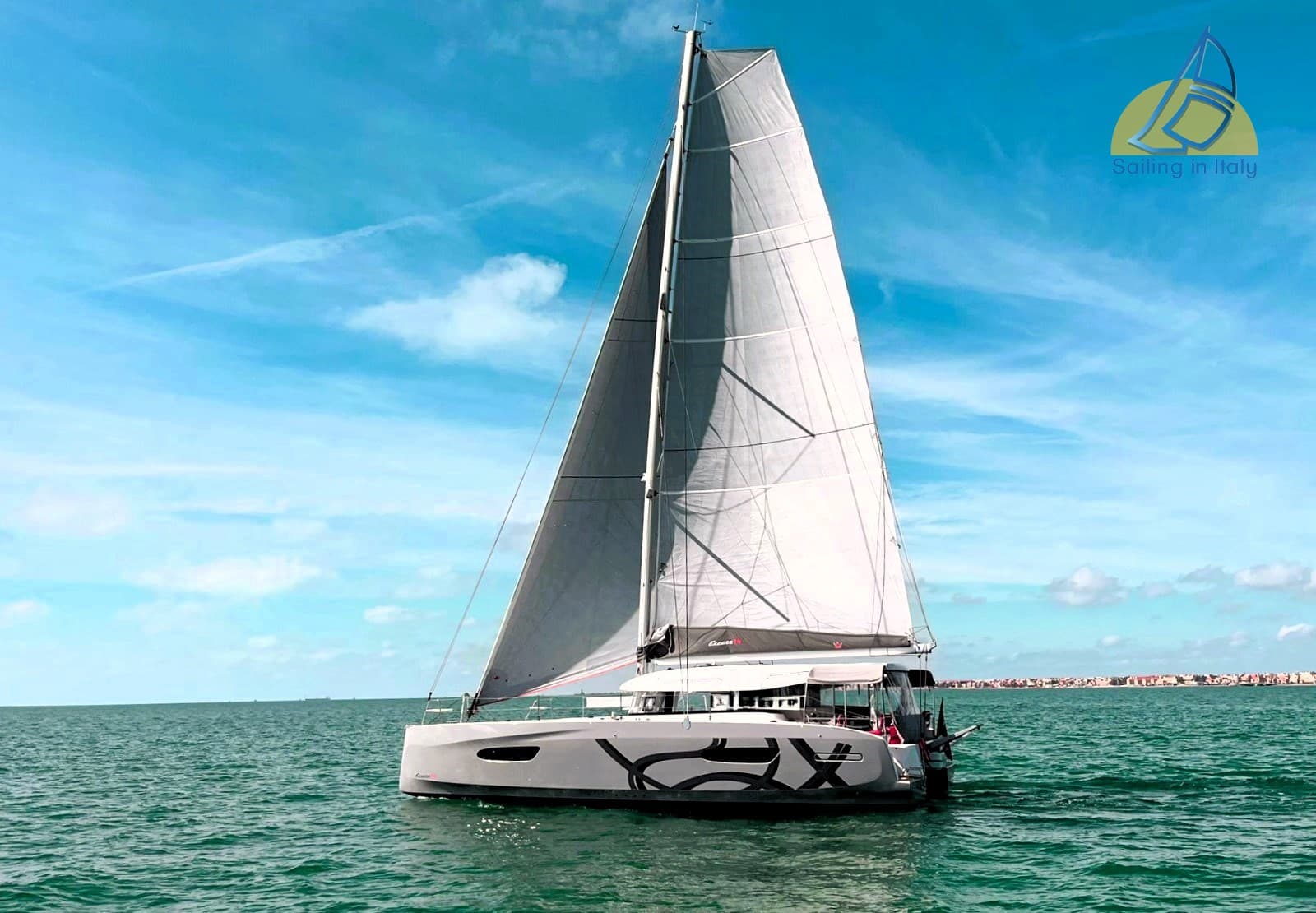 Excess Excess 14 - Interior View Excess Excess 14 - Interior View