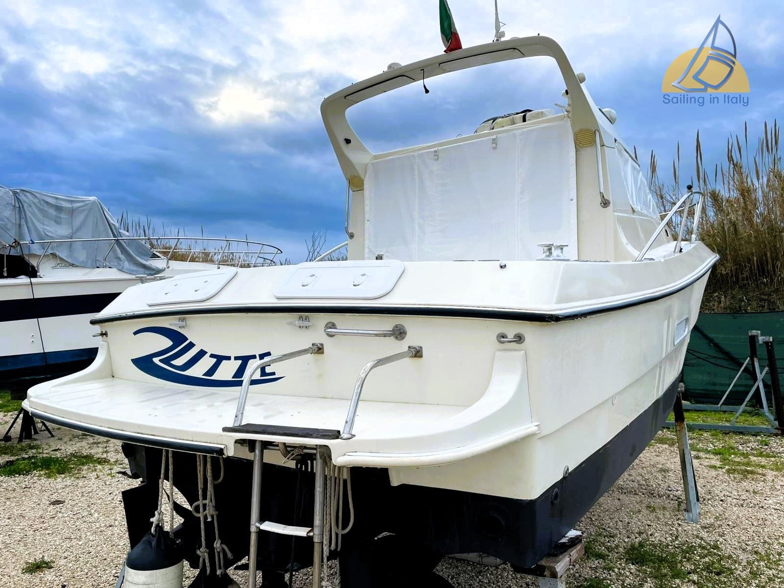 Cantiere Nautico Spinella Giglio 26 - Interior View Cantiere Nautico Spinella Giglio 26 - Interior View