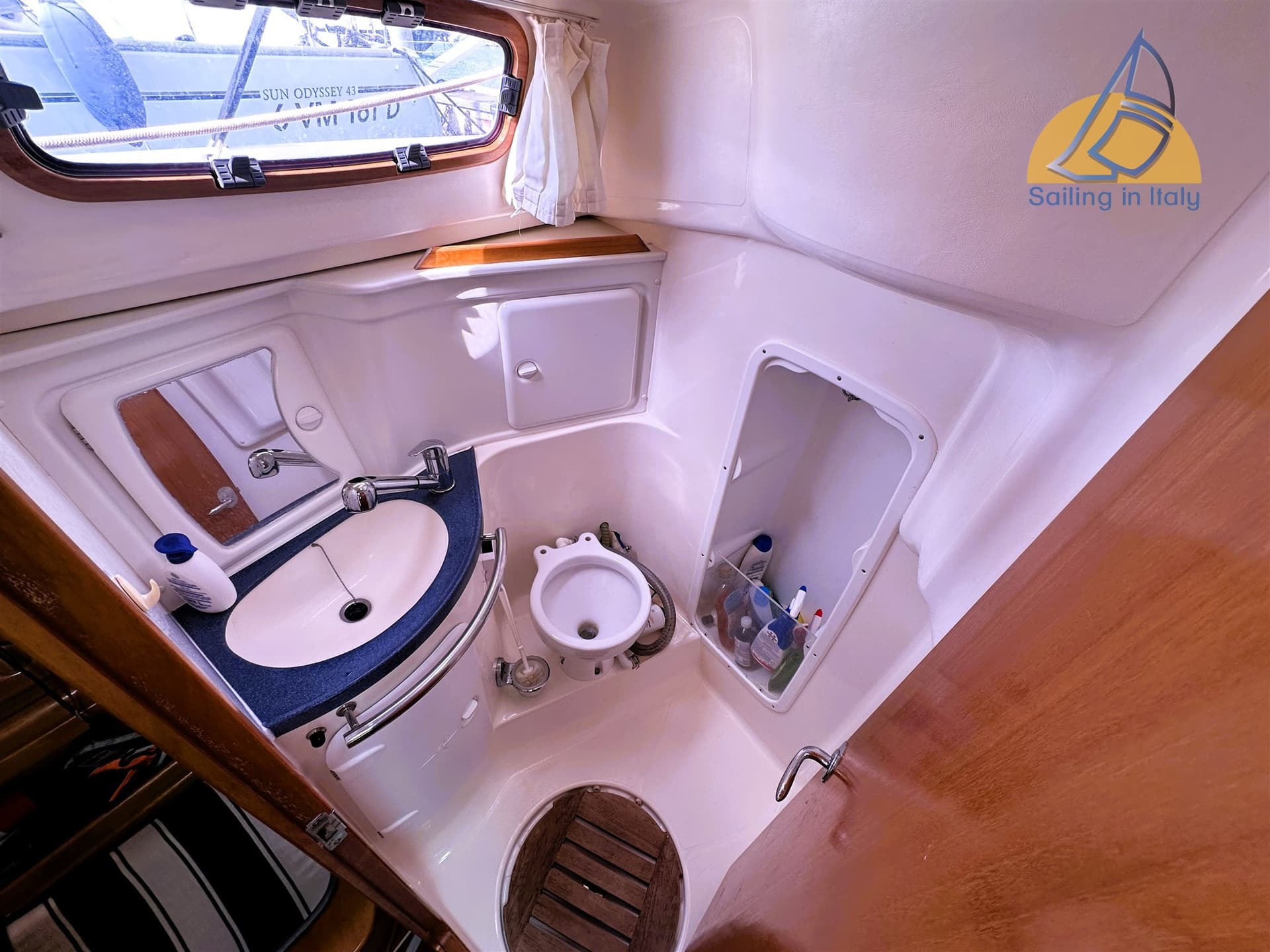 Bavaria 37 Cruiser usato - foto hero 22
