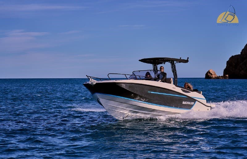 Quicksilver 805 Open - Deck View Quicksilver 805 Open - Deck View