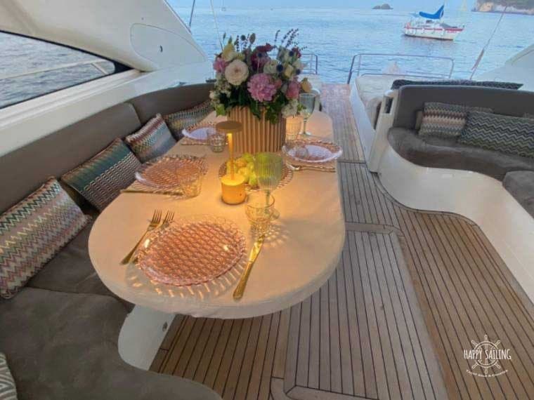 Princess Yachts V 65 Ht usato - dettaglio 4
