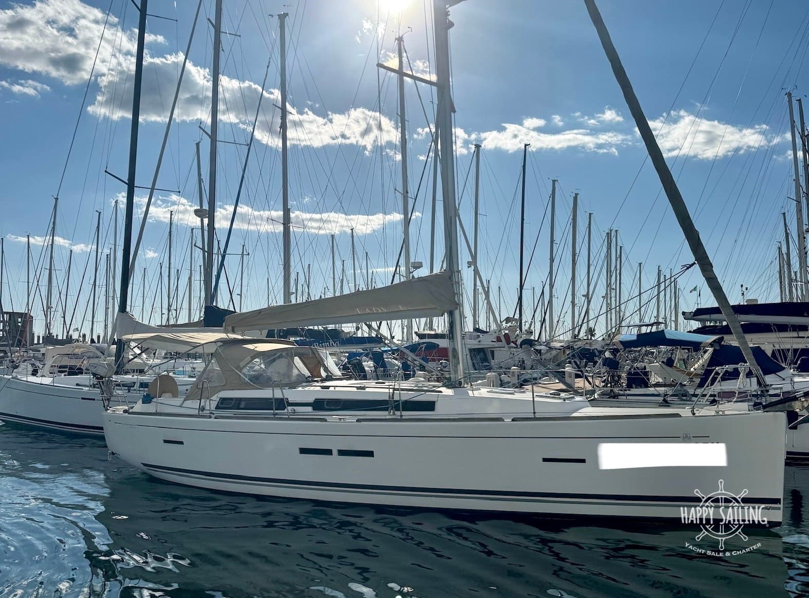 Dufour Yachts 405 Grand Large - Main View Dufour Yachts 405 Grand Large - Main View