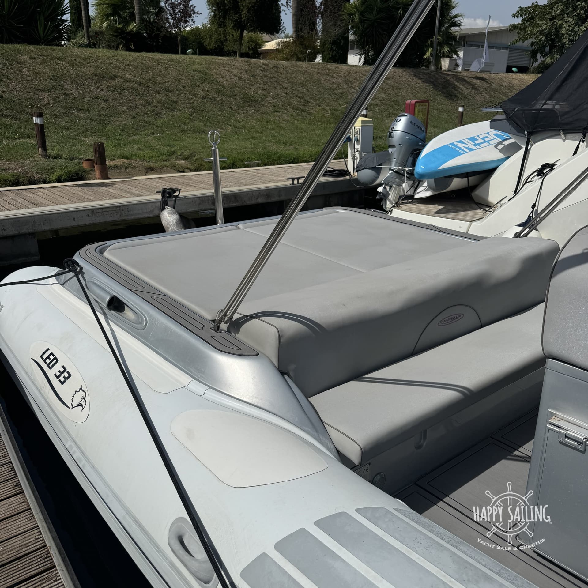 Led Led Gs 33 - Detail View 1 Led Led Gs 33 - Detail View 1