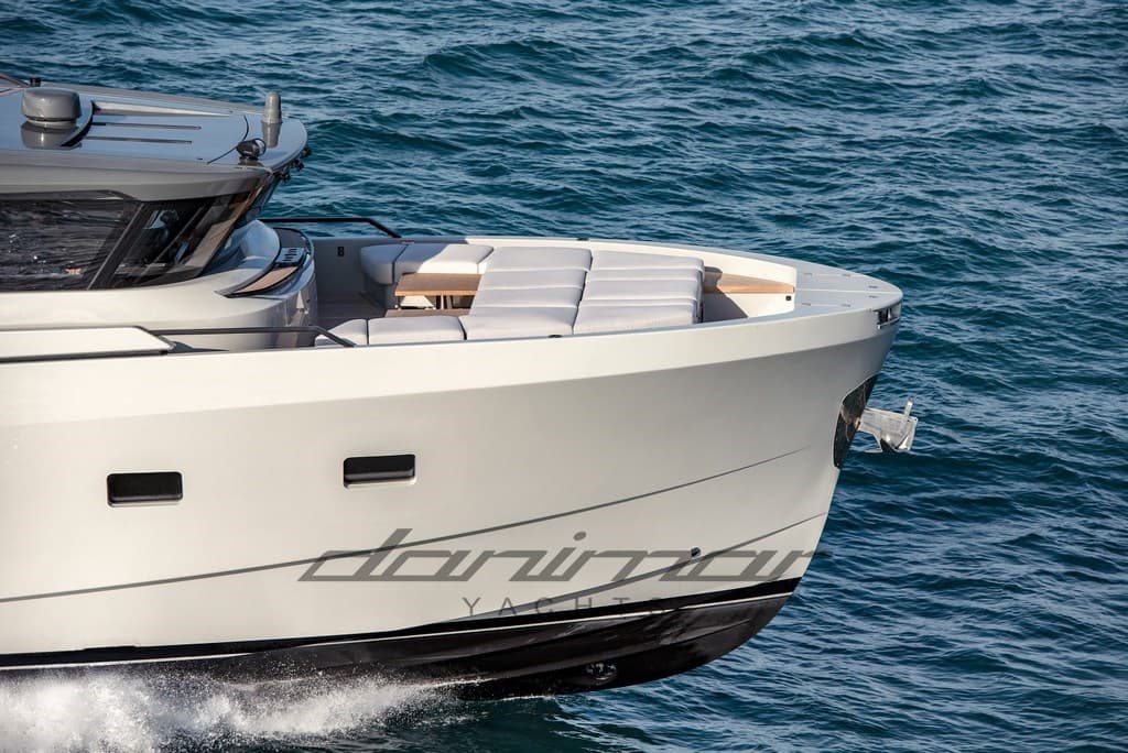 Bluegame Bgx60 - Interior View Bluegame Bgx60 - Interior View