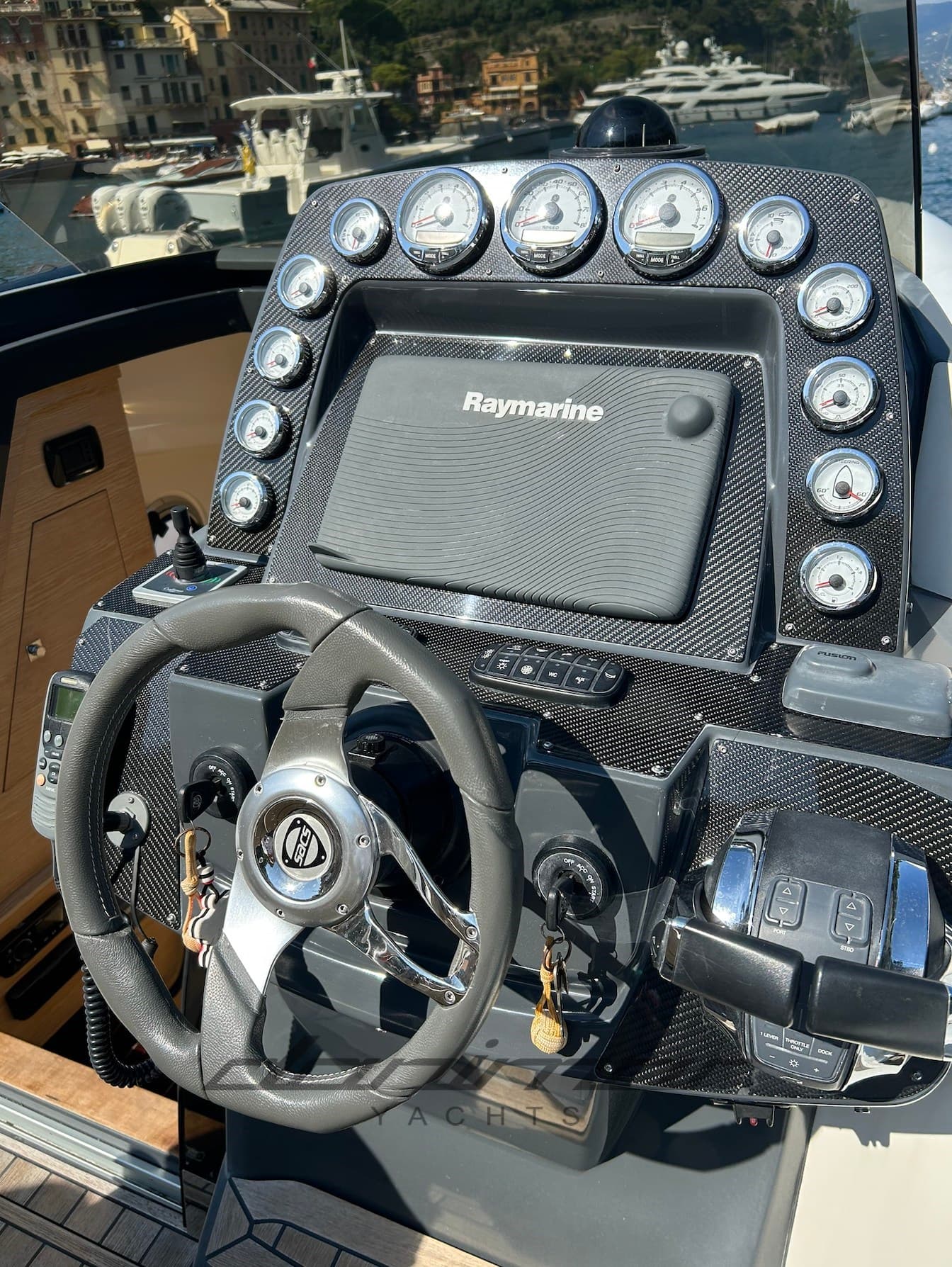 SACS Strider 11 - Interior View SACS Strider 11 - Interior View