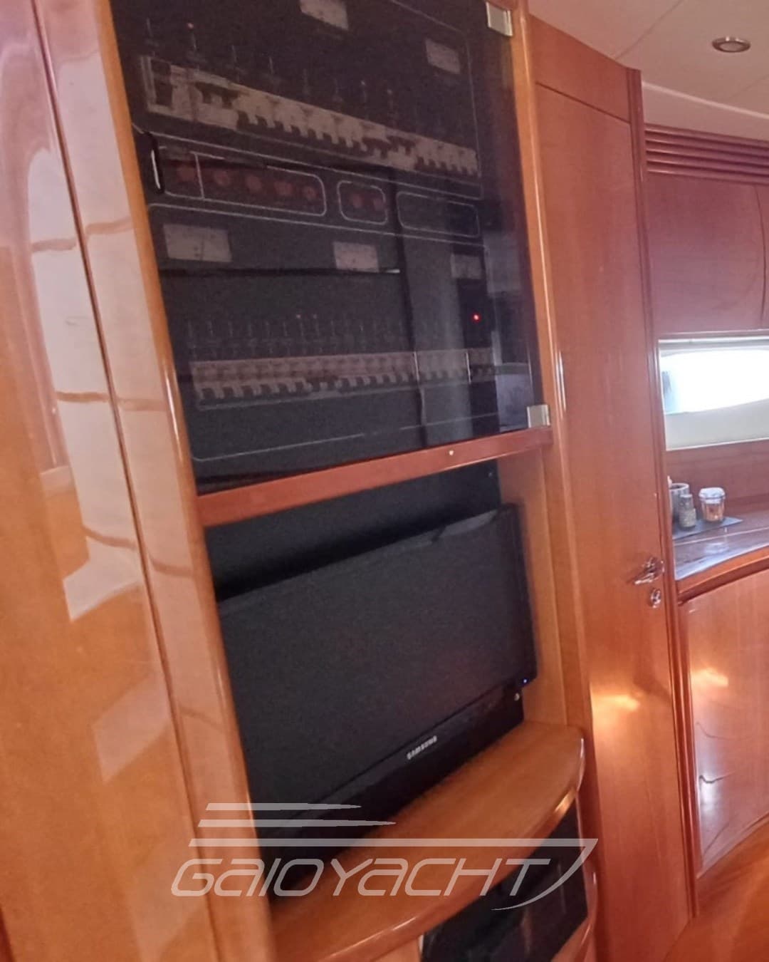 Pershing Pershing 50' usato - foto hero 12