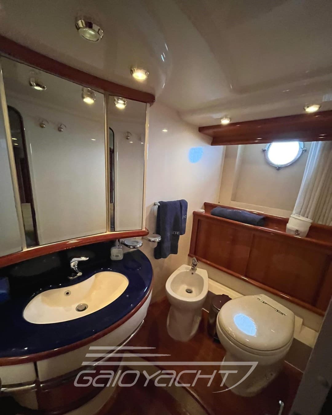 Azimut 62 usato - foto hero 13