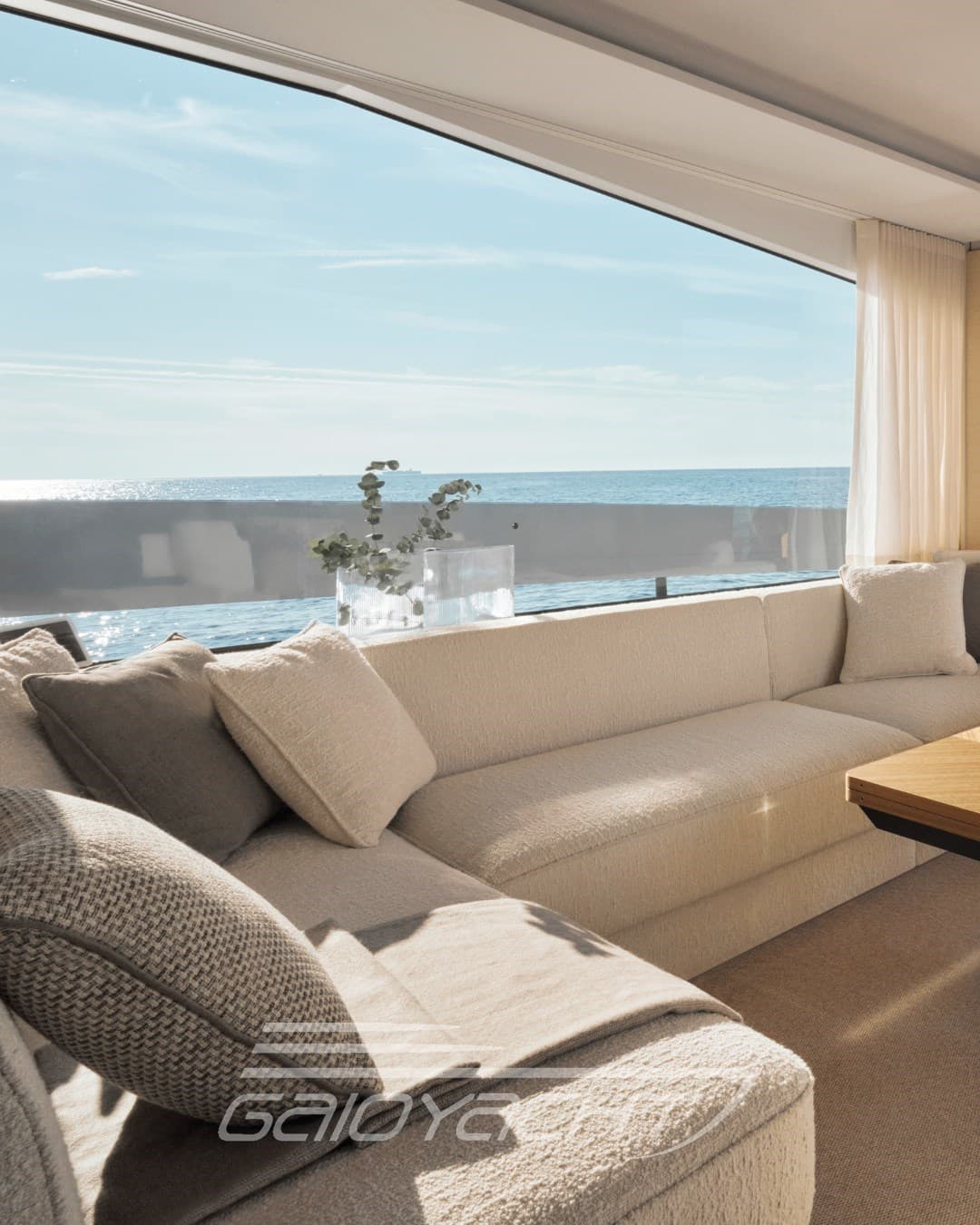 Azimut Seadeck 7 used - detail 4