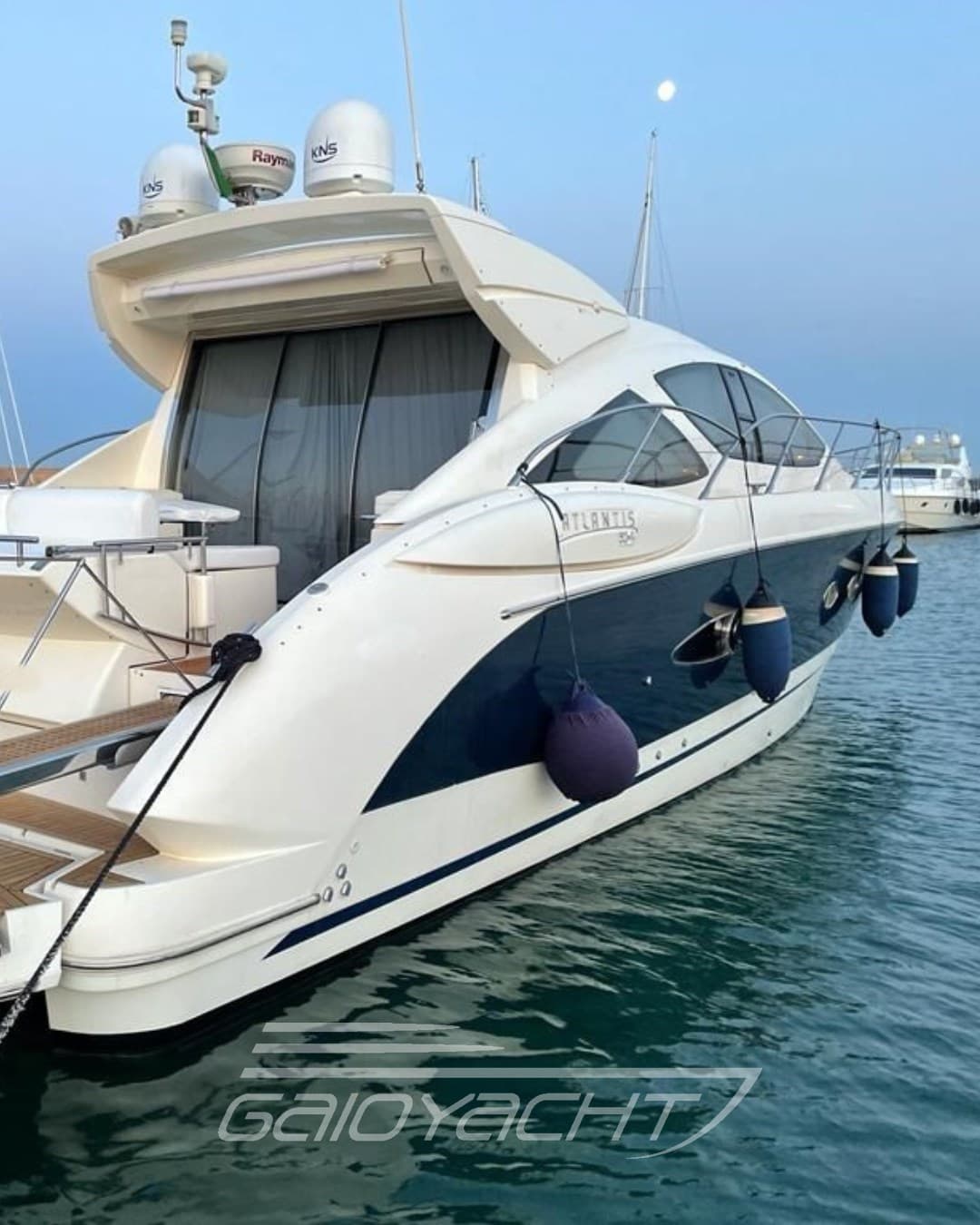 Azimut Atlantis 50x4 usato - dettaglio 1