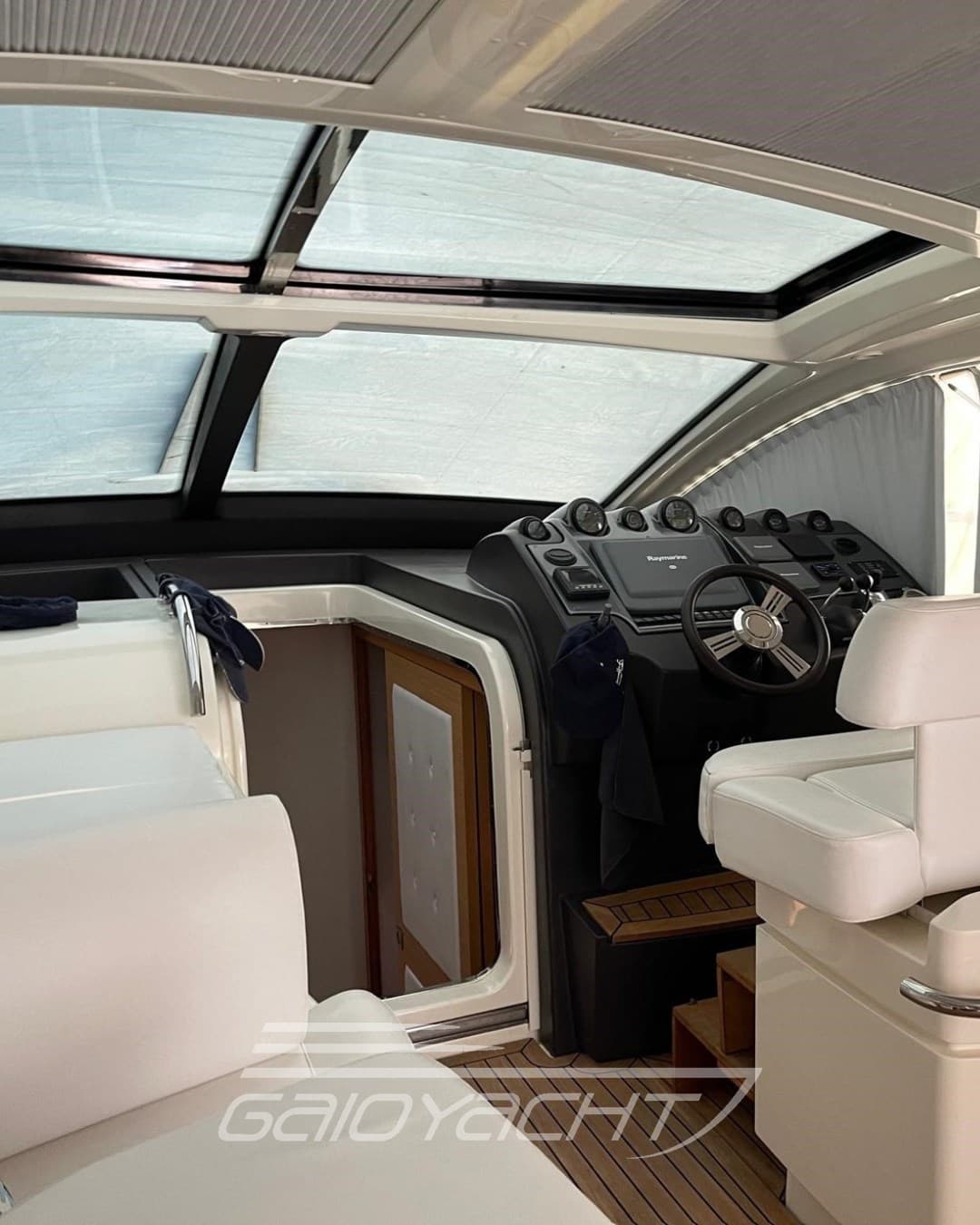 Azimut Atlantis 50x4 usato - dettaglio 3