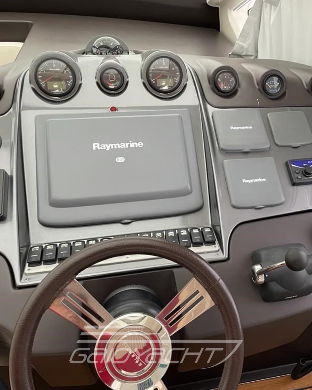 Azimut Atlantis 50x4 used - detail 4