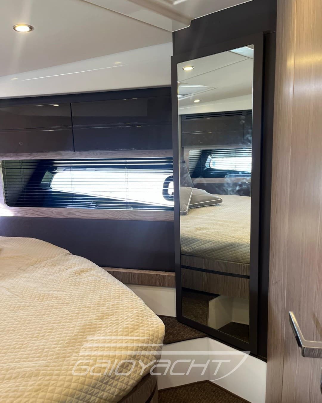 Azimut Atlantis 43 usato - foto hero 18