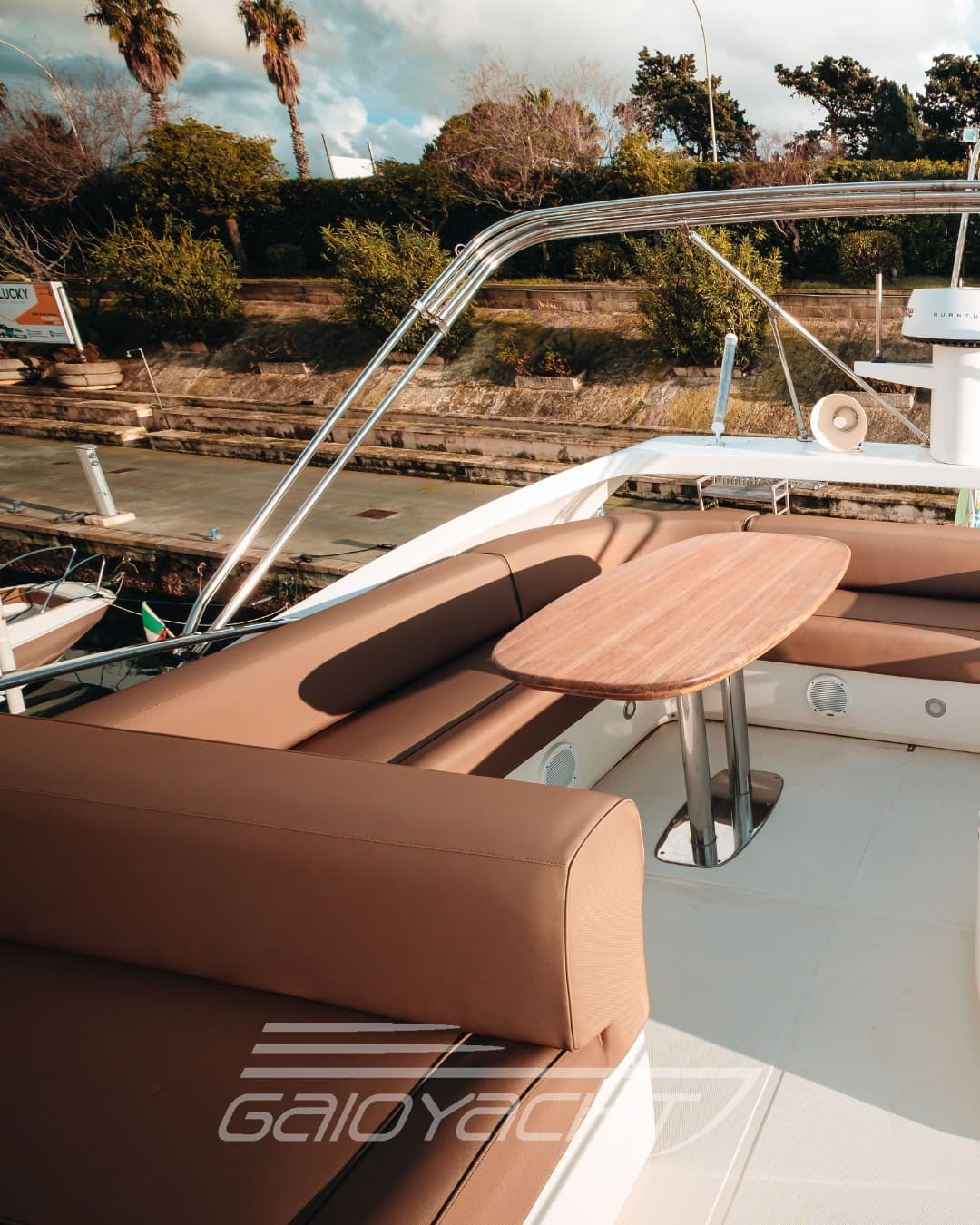 Abacus Marine Abacus 62 - Deck View Abacus Marine Abacus 62 - Deck View