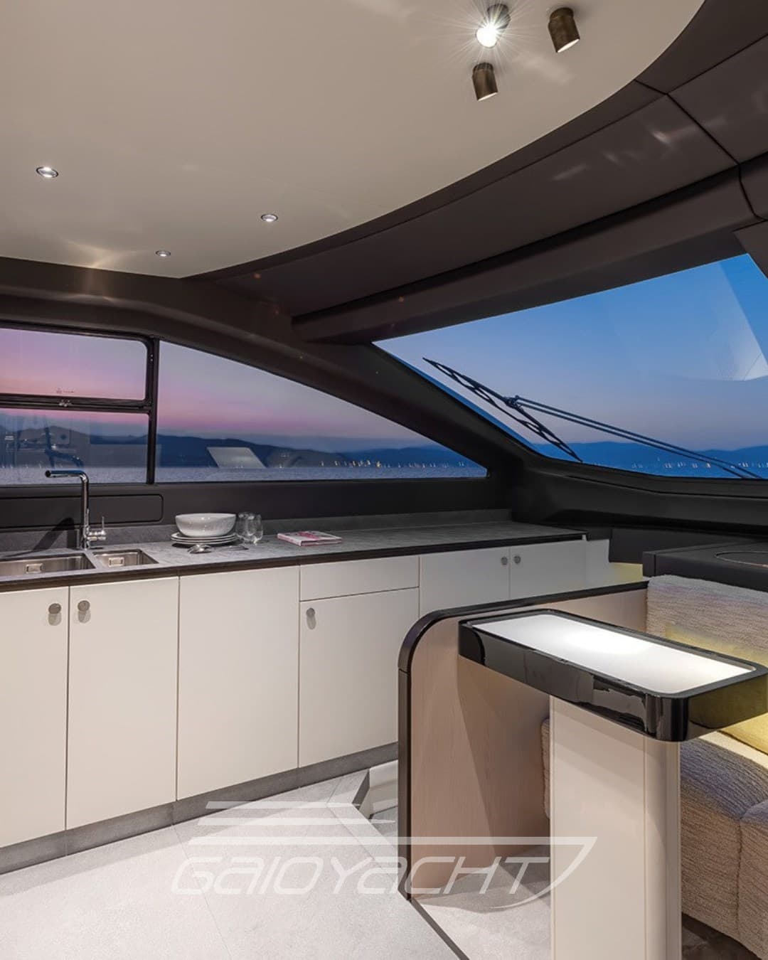 Azimut 78 Flybridge used - detail 4