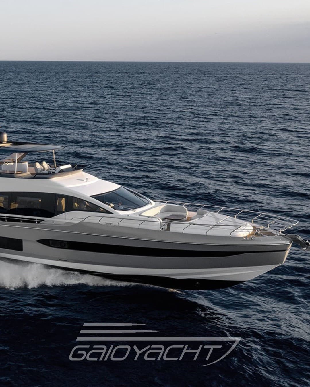 Azimut 78 Flybridge usato - vista principale