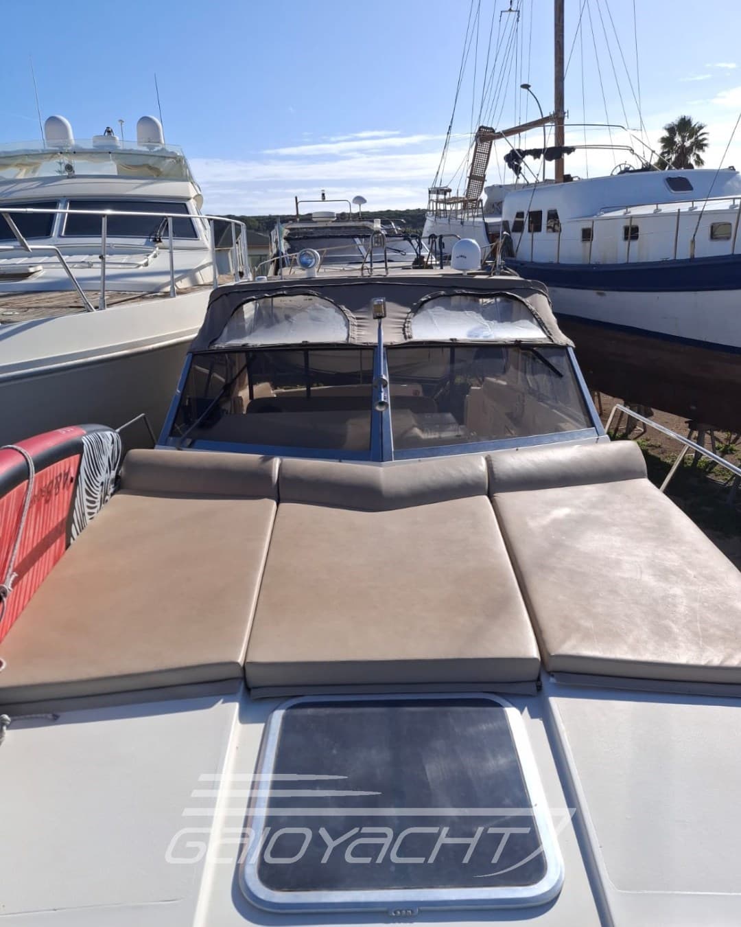 Ilver Ilver 36 - Main View Ilver Ilver 36 - Main View