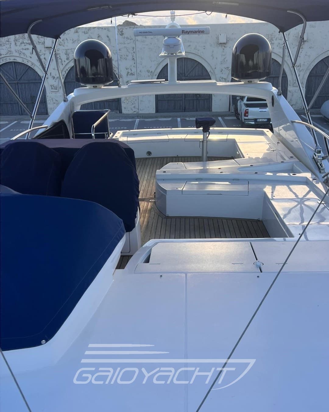 Sunseeker Manhattan 63 usato - foto hero 6