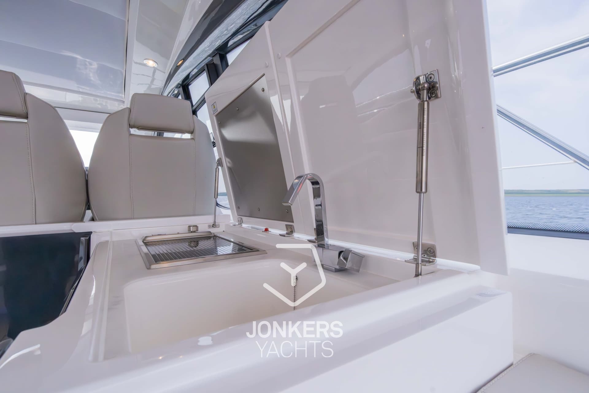 Fairline Targa 45 Open used - hero image 59