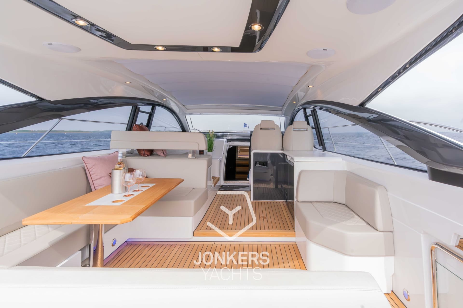 Fairline Targa 45 Open used - hero image 54
