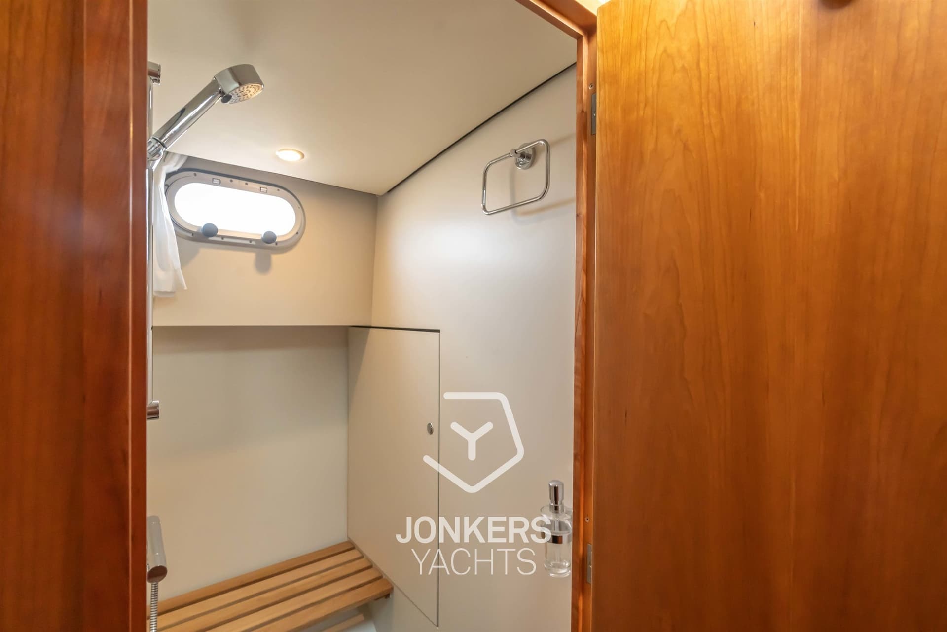 Linssen Grand Sturdy 40.0 AC usato - foto hero 97
