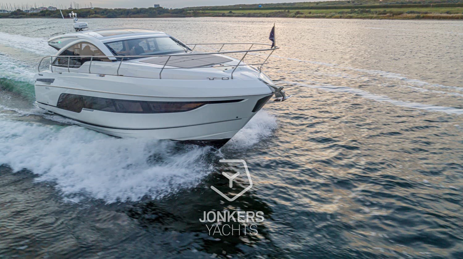 Fairline Targa 45 Gt - Deck View Fairline Targa 45 Gt - Deck View