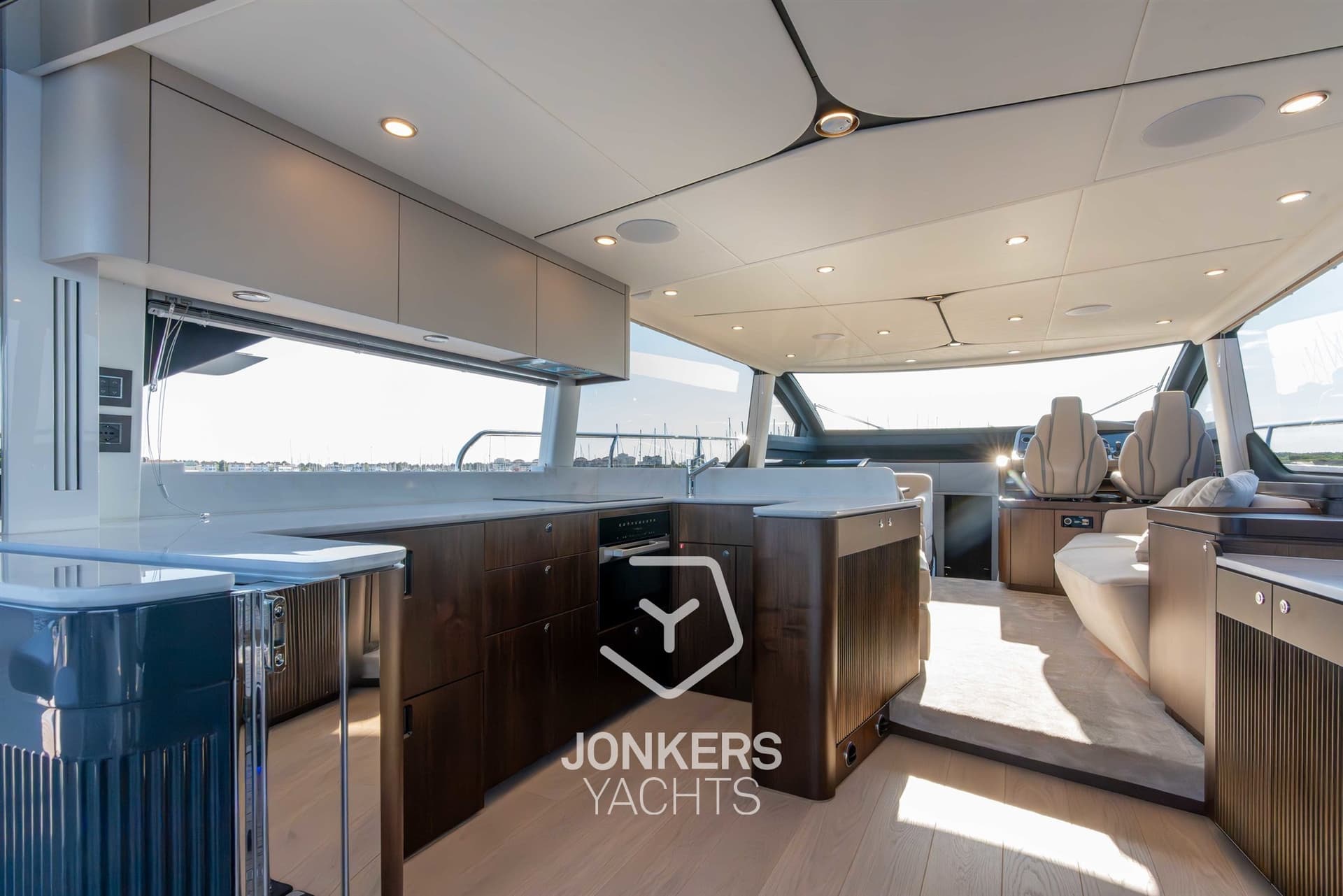 Fairline Squadron 58 used - hero image 18