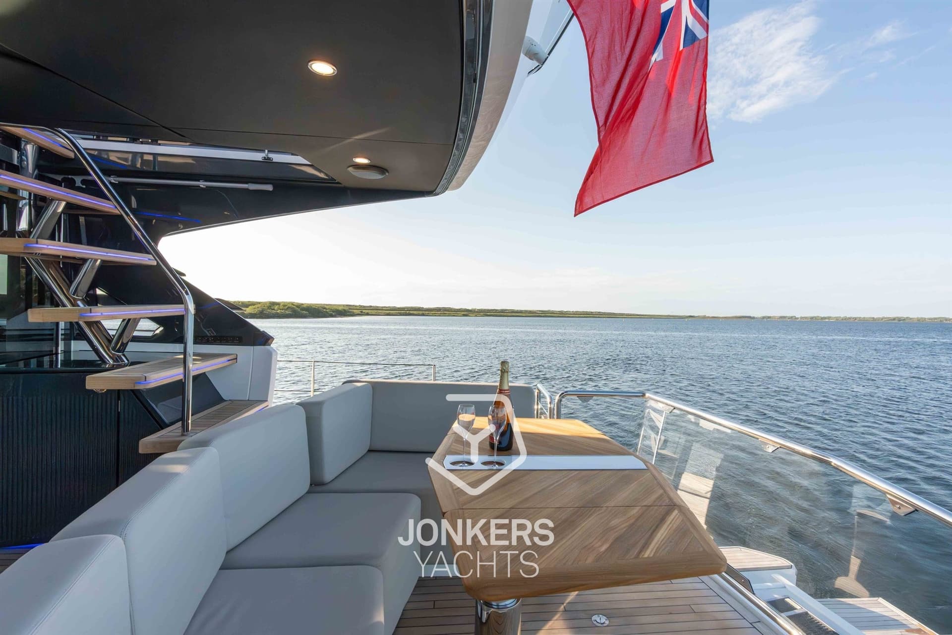 Fairline Squadron 58 used - hero image 10