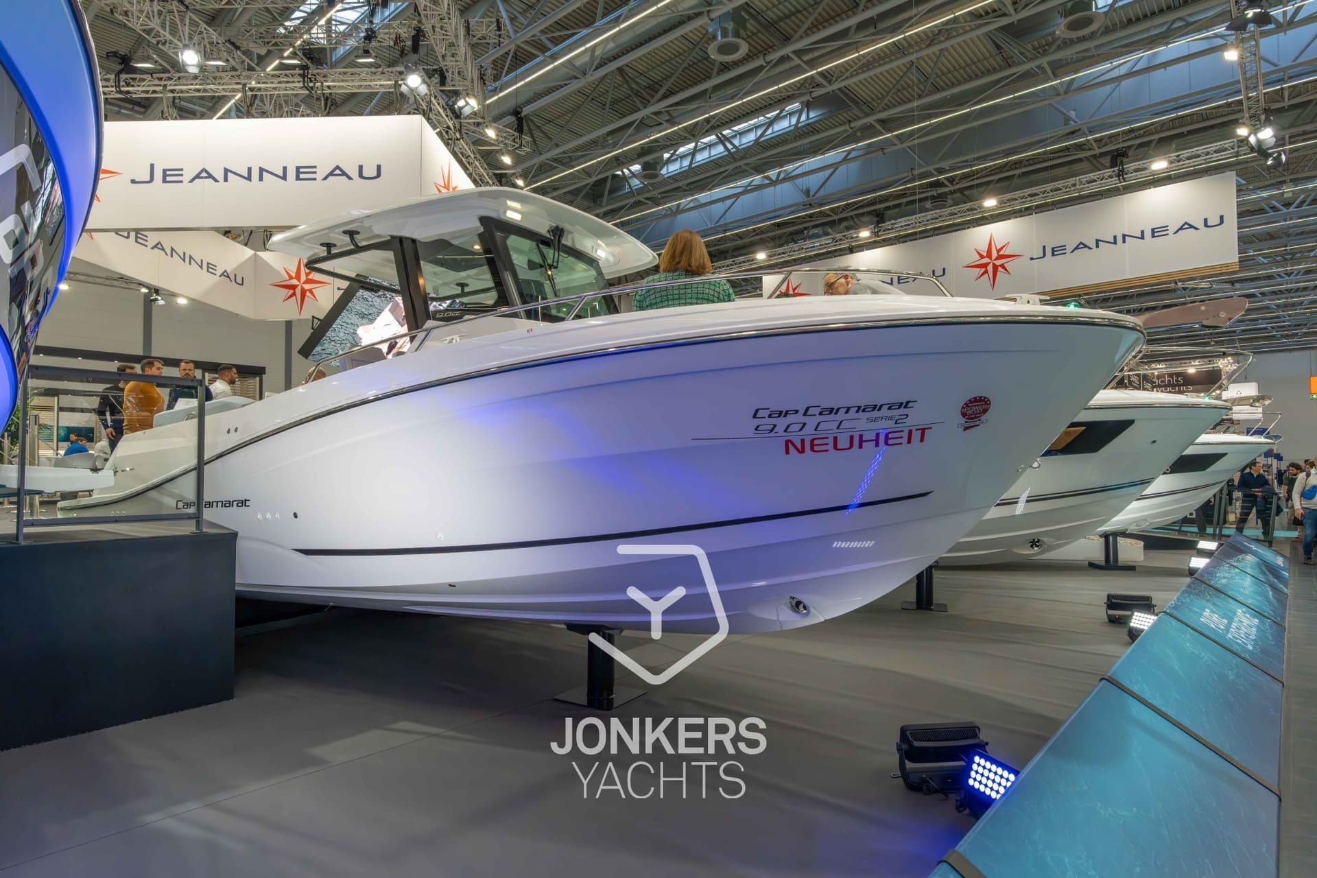 Jeanneau Cap Camarat 9.0 Cc S2 - Interior View Jeanneau Cap Camarat 9.0 Cc S2 - Interior View