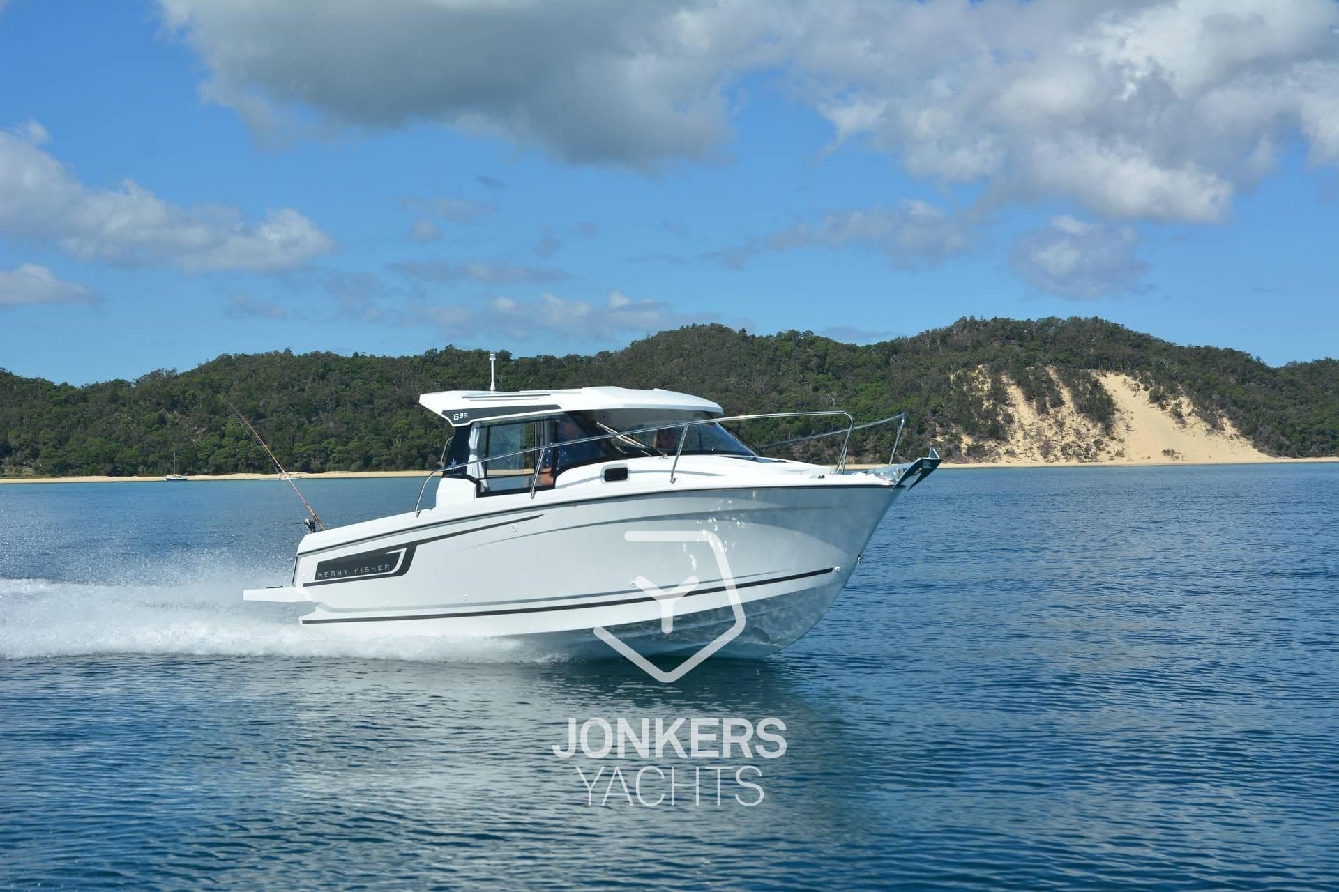 Jeanneau Merry Fisher 695 S2 - Deck View Jeanneau Merry Fisher 695 S2 - Deck View