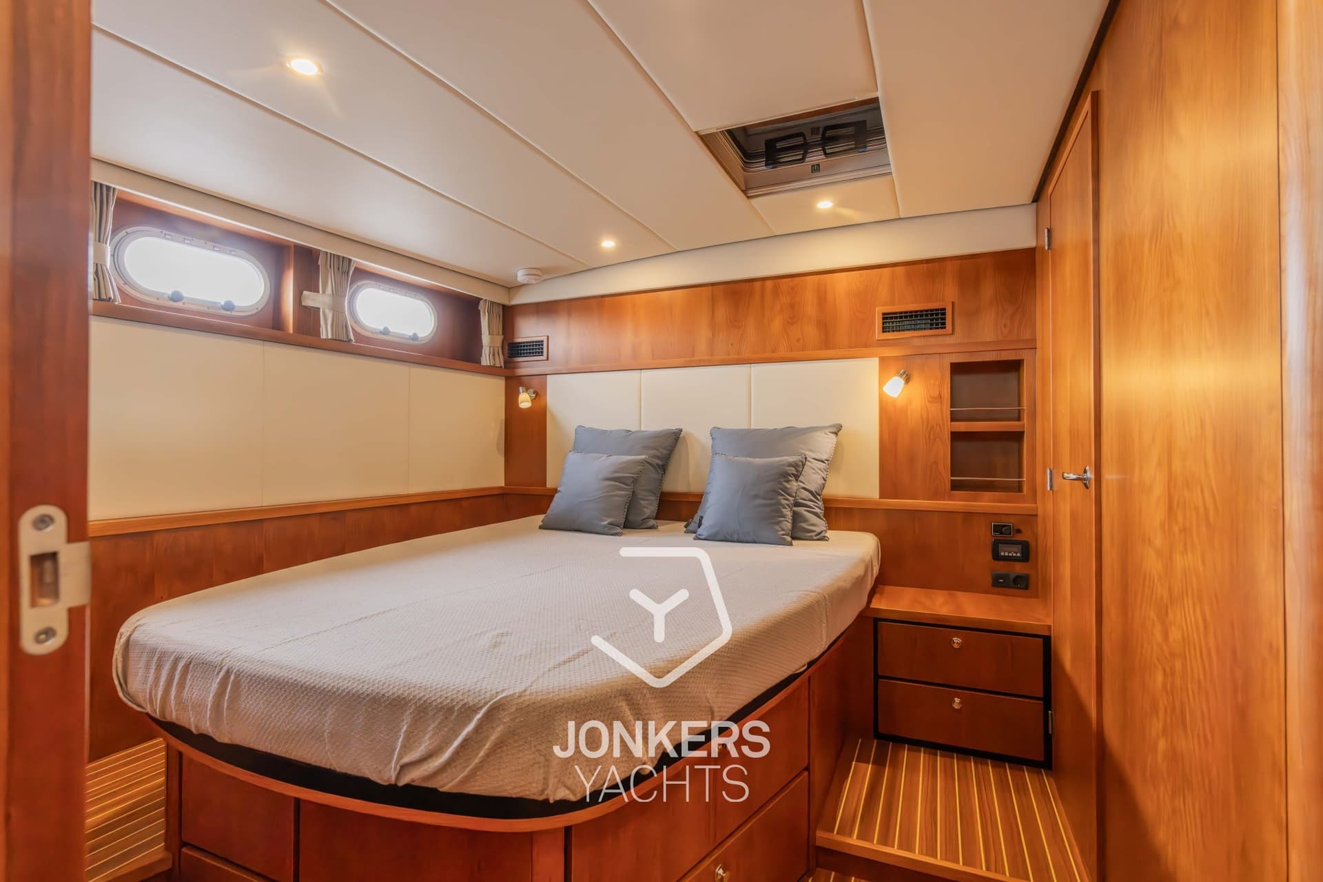 Linssen Grand Sturdy 40.0 AC usato - foto hero 92